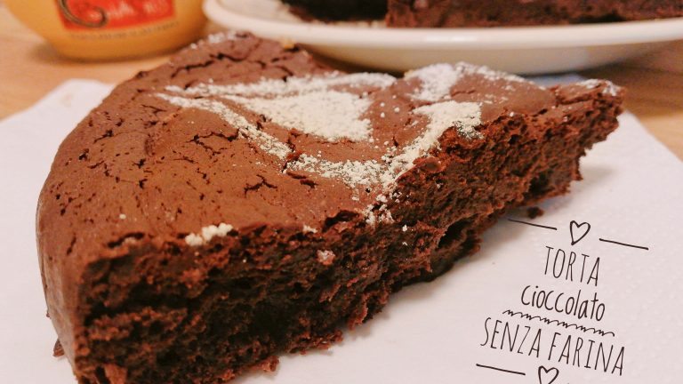 Colazione con…Torta al cioccolato senza farina