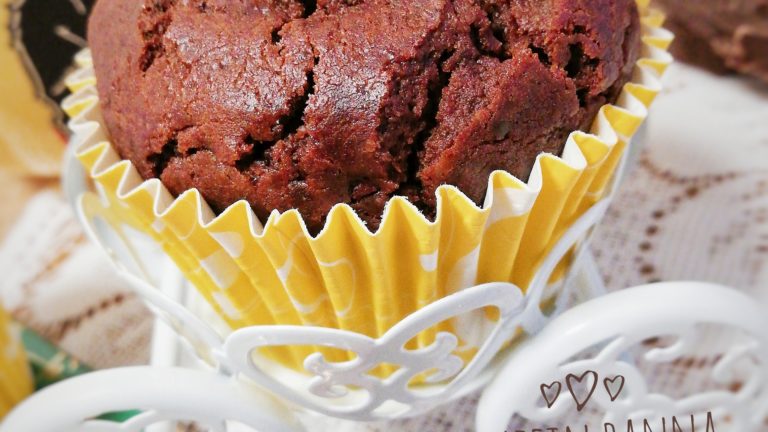 Colazione con…Muffin alla panna acida e cioccolato fondente 85%