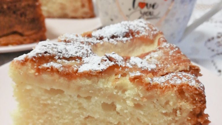 Colazione con…Torta panna e mele